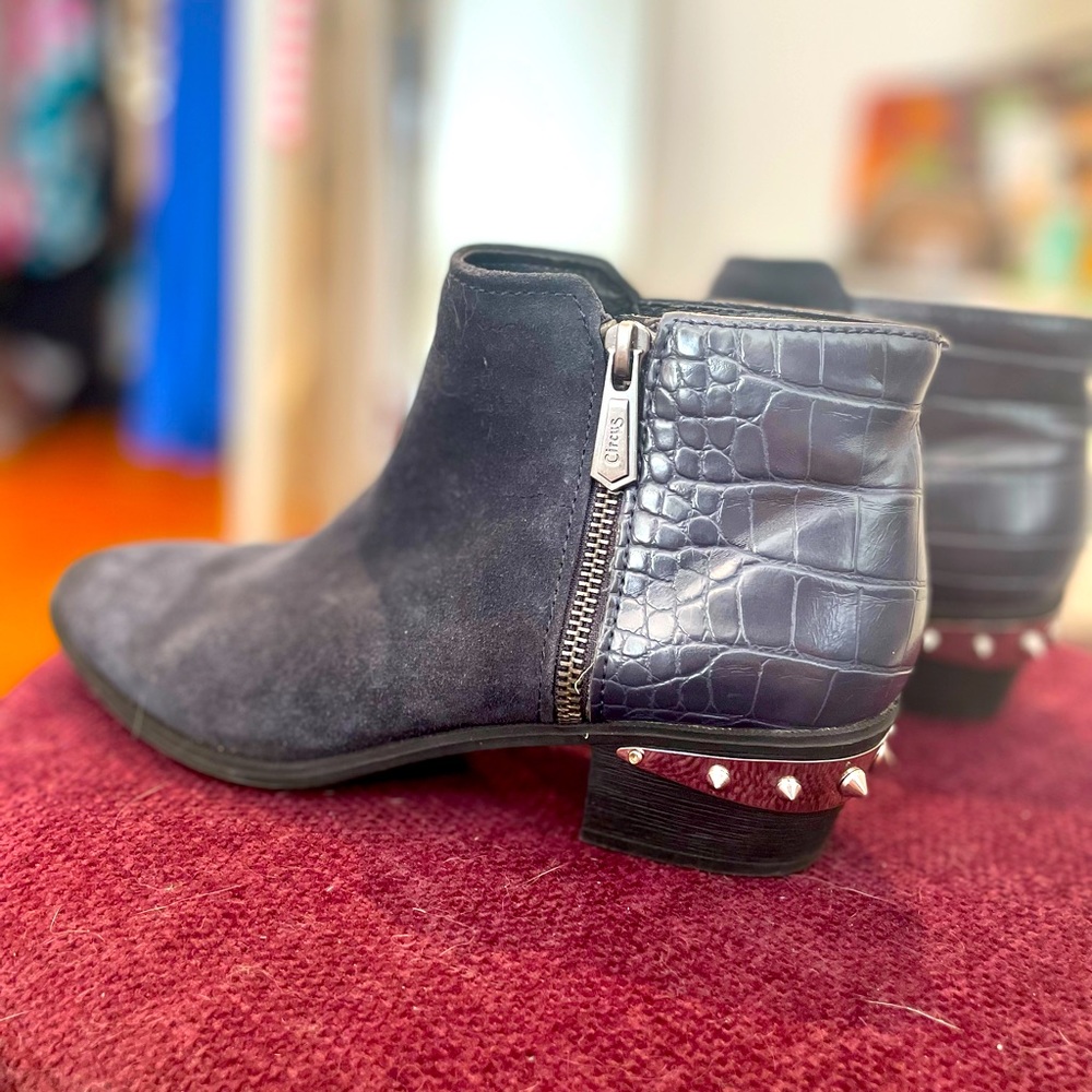 Circus by Sam Edelman Womens Booties Blue Suede Spiked Ankle Boots
